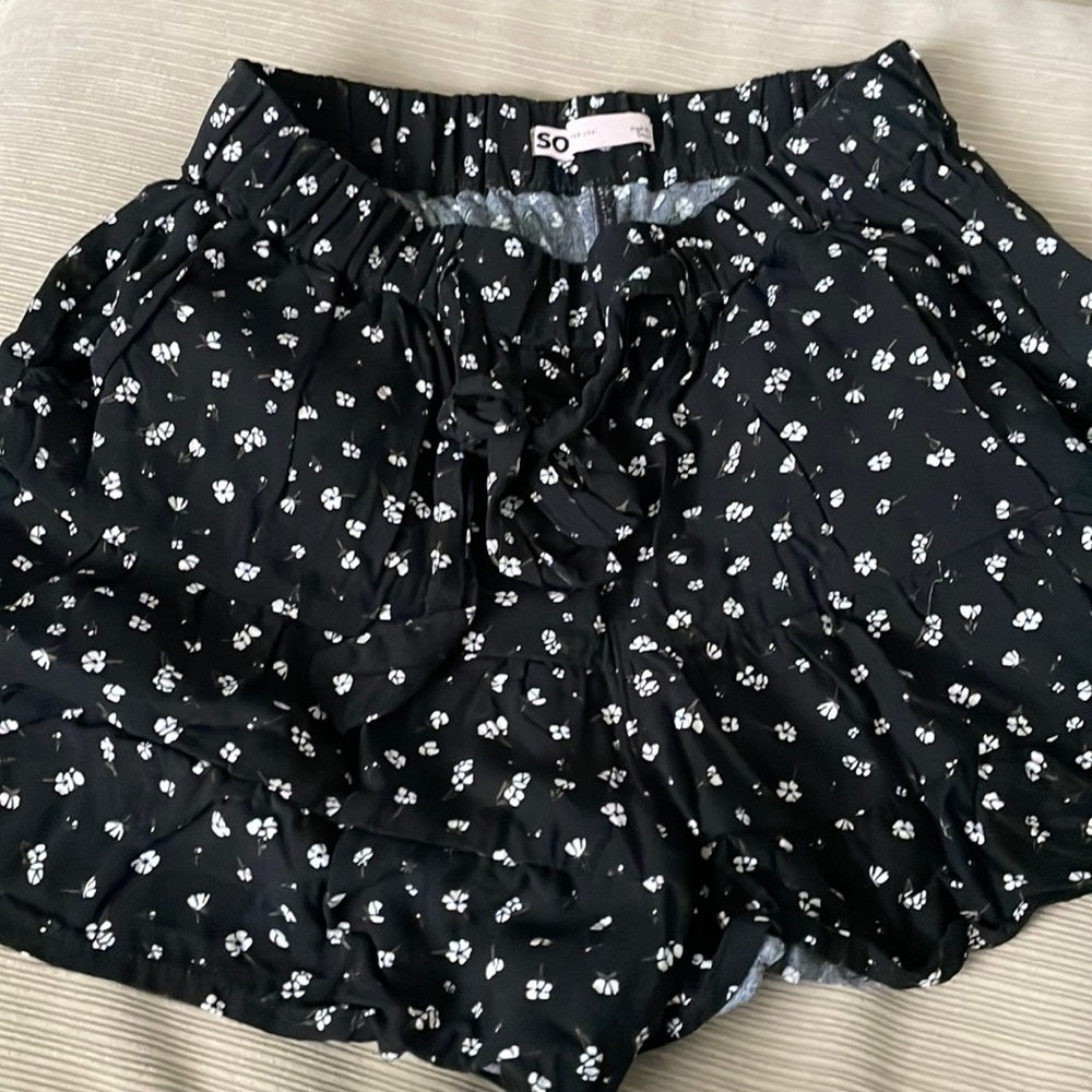 High rise shorts size small